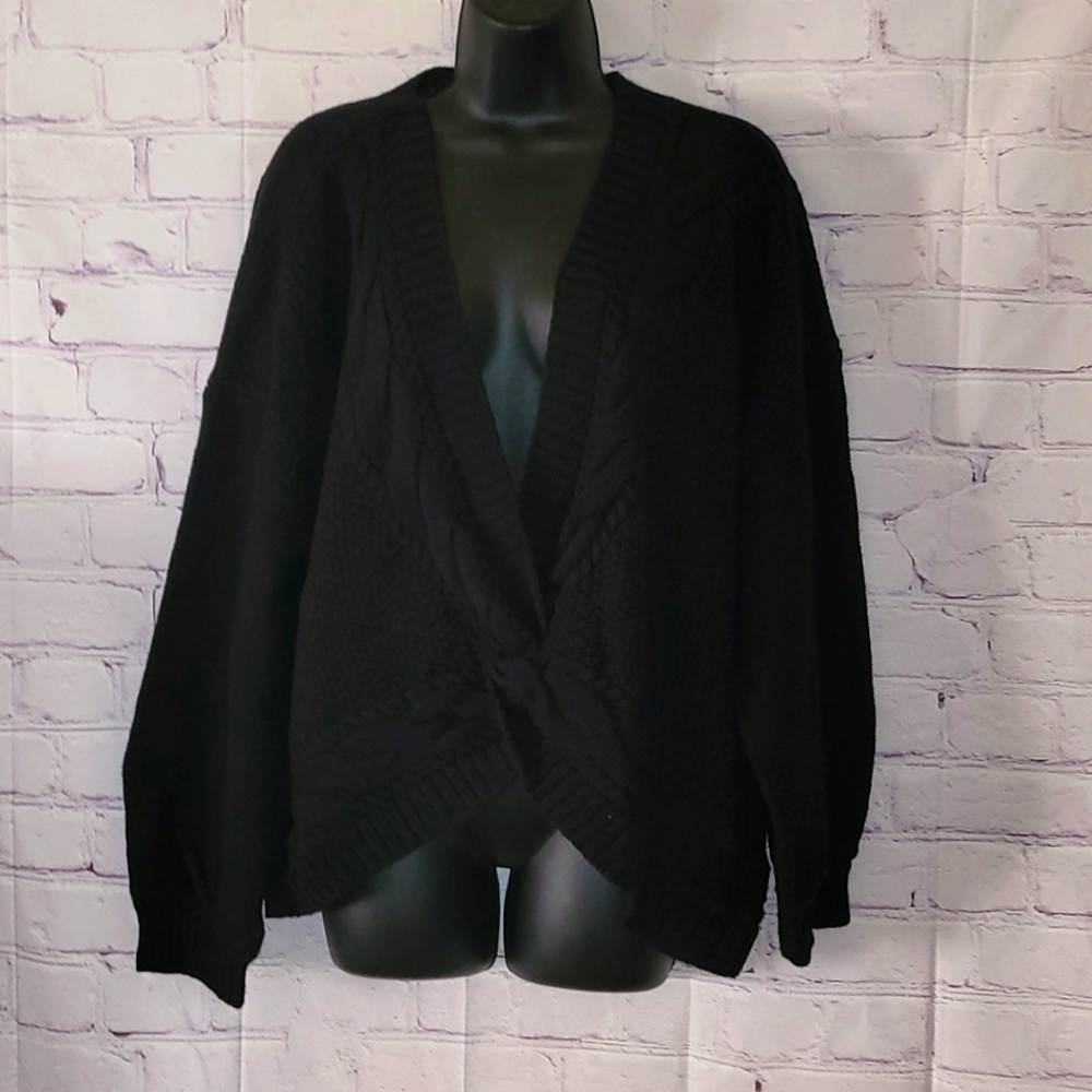 🍁🍁🍁Black crop sweater